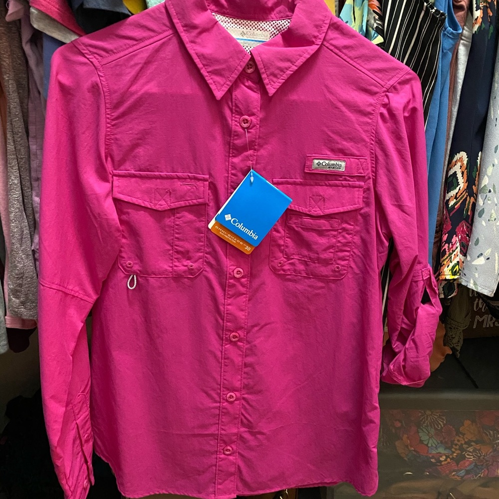 Women’s Columbia PFG shirt